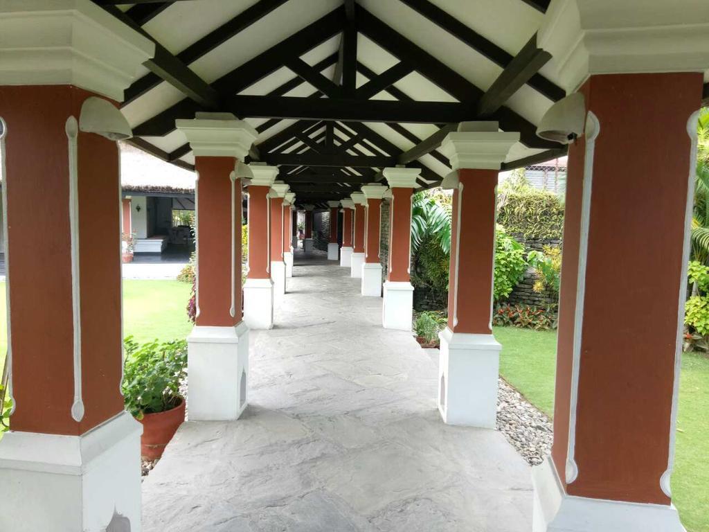 Shangri-La Village Resort, Pokhara Eksteriør billede